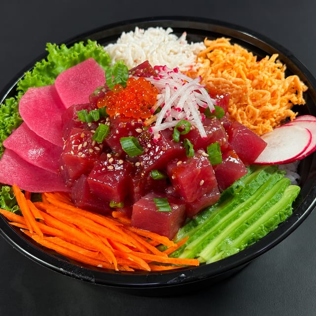Pine Tuna Poke Bowl.